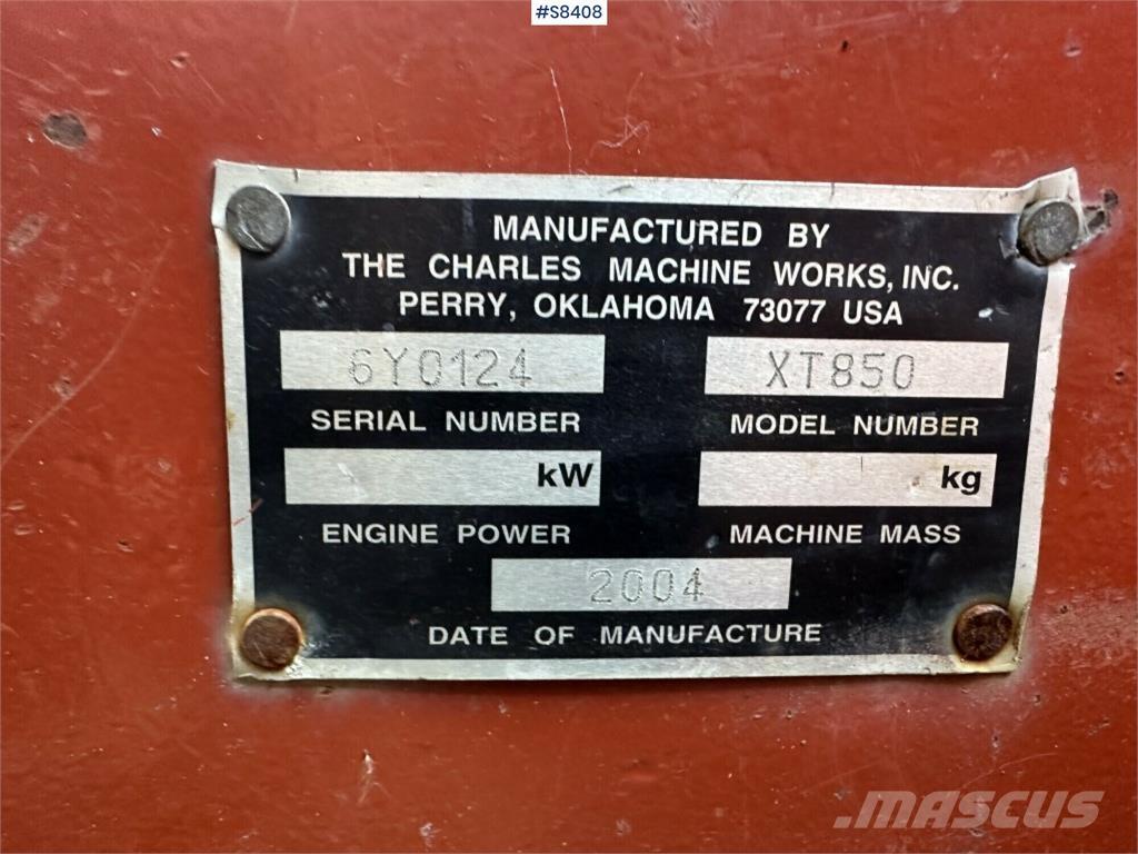 Ditch Witch XT850 Krautuvai su šoniniu pasukimu