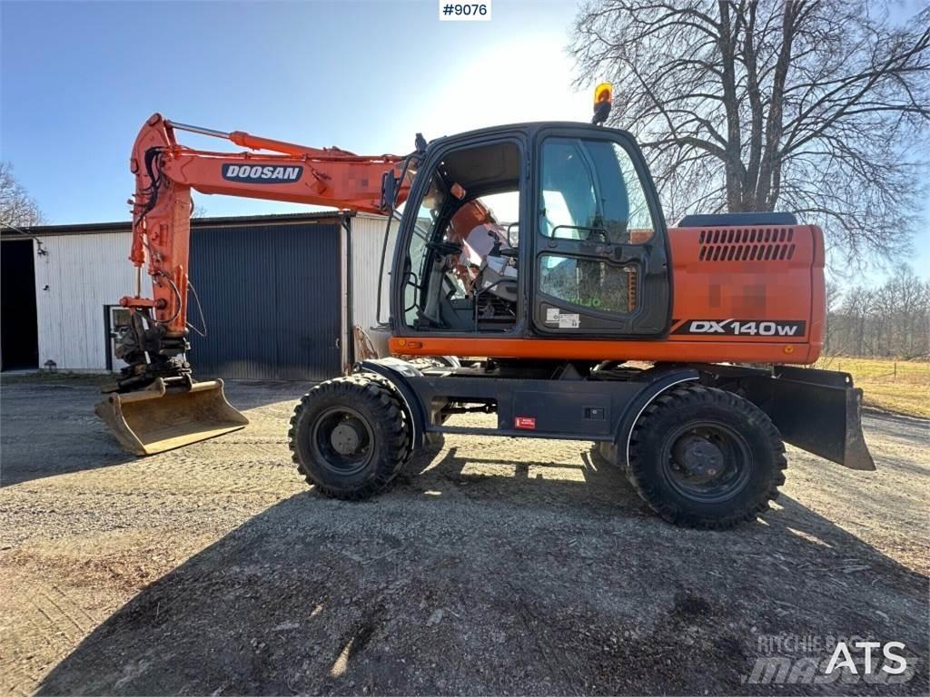 Doosan DX140W Ratiniai ekskavatoriai