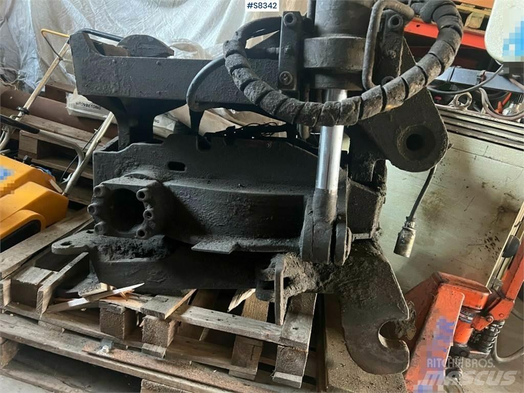 Engcon EC30 Kiti naudoti statybos komponentai