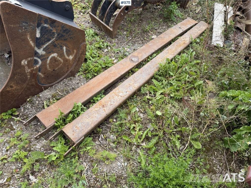  Gafflar okänd Kiti naudoti statybos komponentai