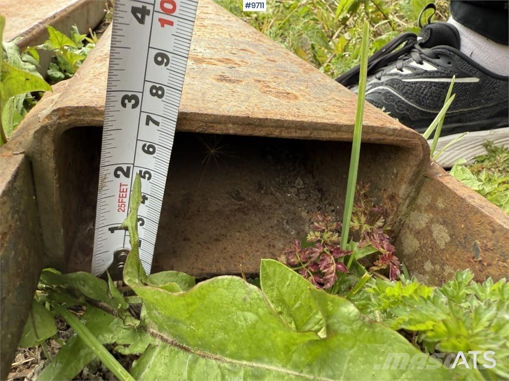  Gafflar okänd Kiti naudoti statybos komponentai