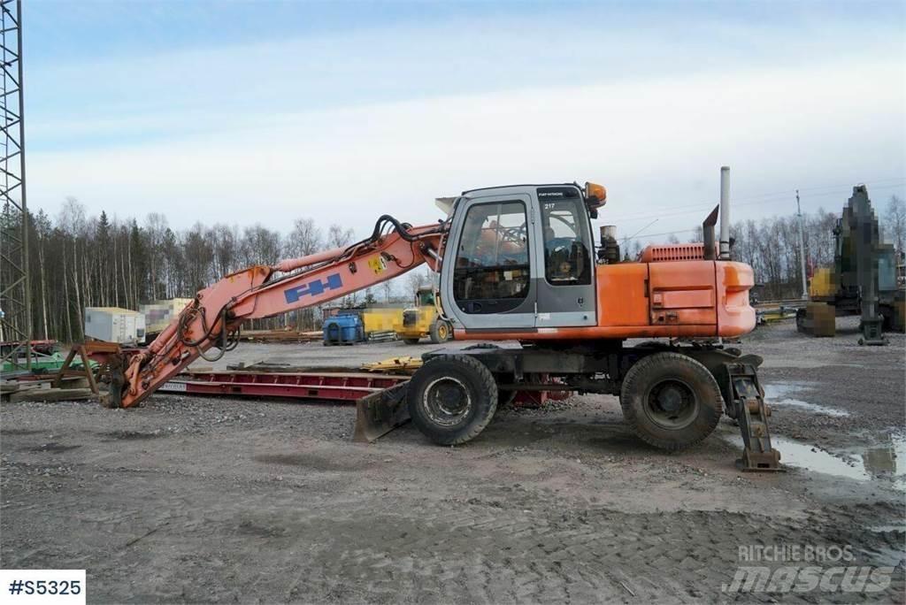 Hitachi EX165W Ratiniai ekskavatoriai