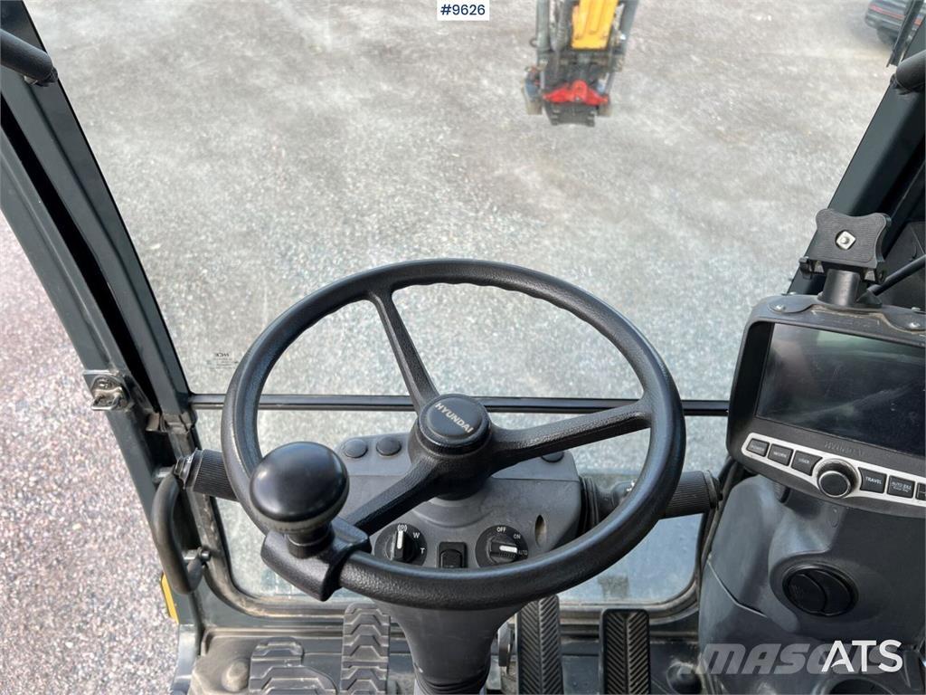 Hyundai 140W-9A Ratiniai ekskavatoriai