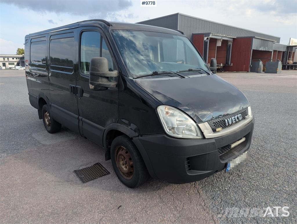 Iveco Daily Sunkvežimiai su dengtu kėbulu