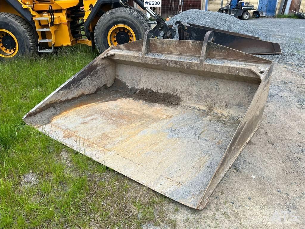 JCB 427 HT Naudoti ratiniai krautuvai