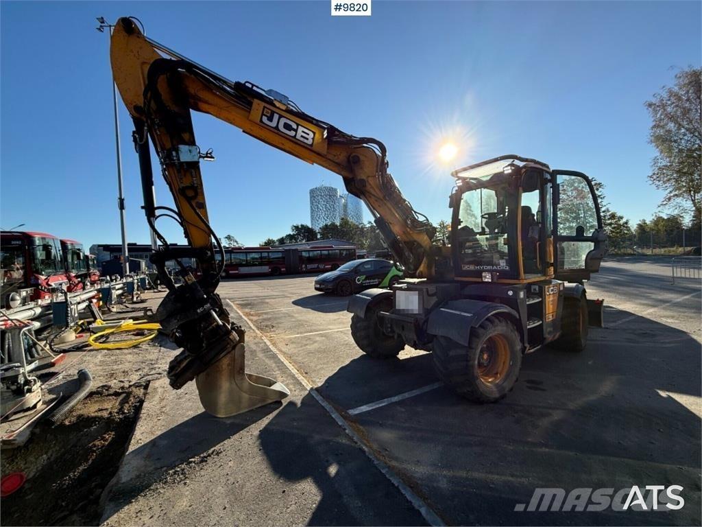 JCB Hydradig 110W Ratiniai ekskavatoriai