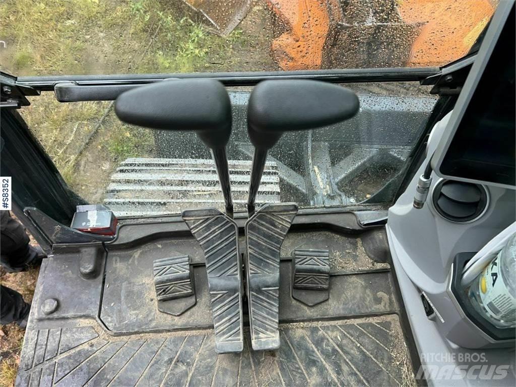 Kobelco SK140 SRLC-7 Vikšriniai ekskavatoriai