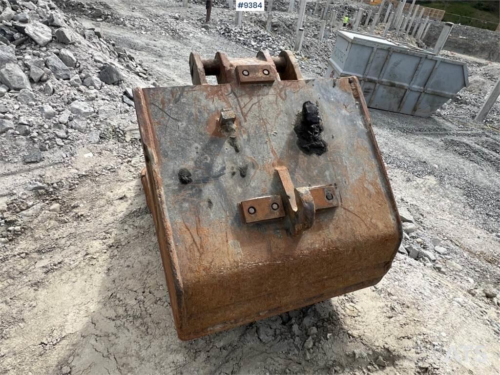 Komatsu PC210LC-8 Vikšriniai ekskavatoriai
