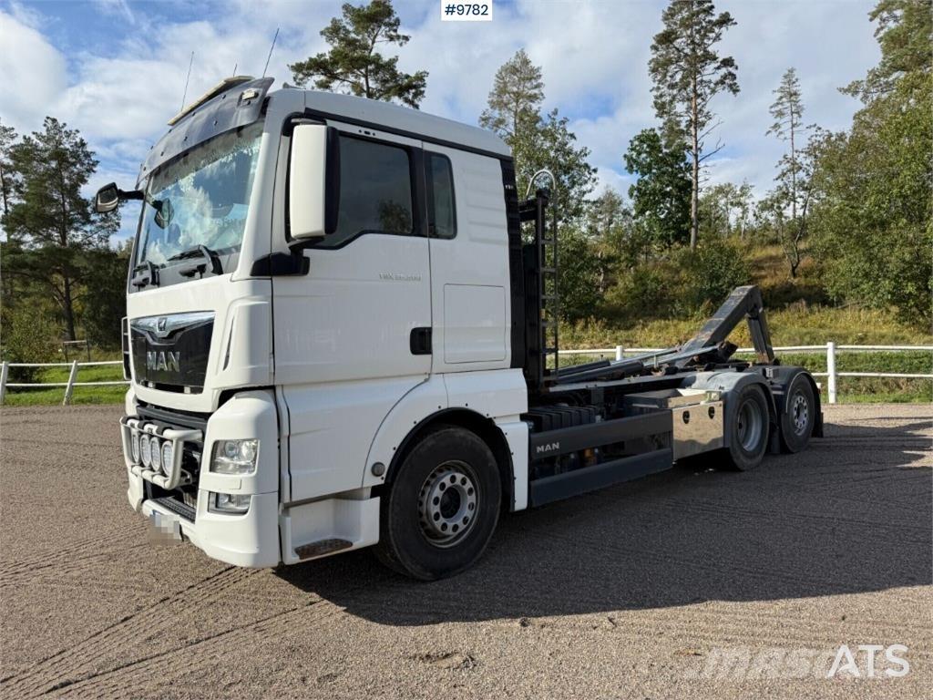 MAN TGX 26.500 6X2 Sunkvežimiai su keliamuoju kabliu