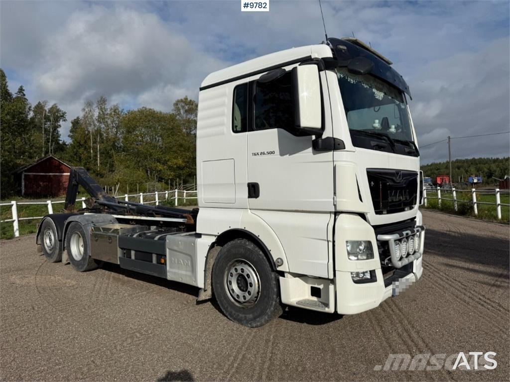MAN TGX 26.500 6X2 Sunkvežimiai su keliamuoju kabliu