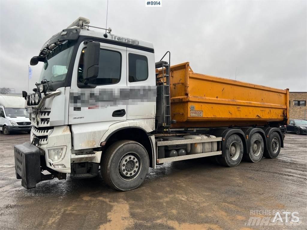 Mercedes-Benz Arocs Sunkvežimiai su keliamuoju kabliu