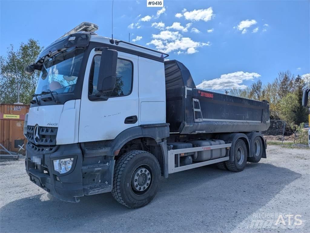 Mercedes-Benz Arocs Savivarčių priekabų vilkikai
