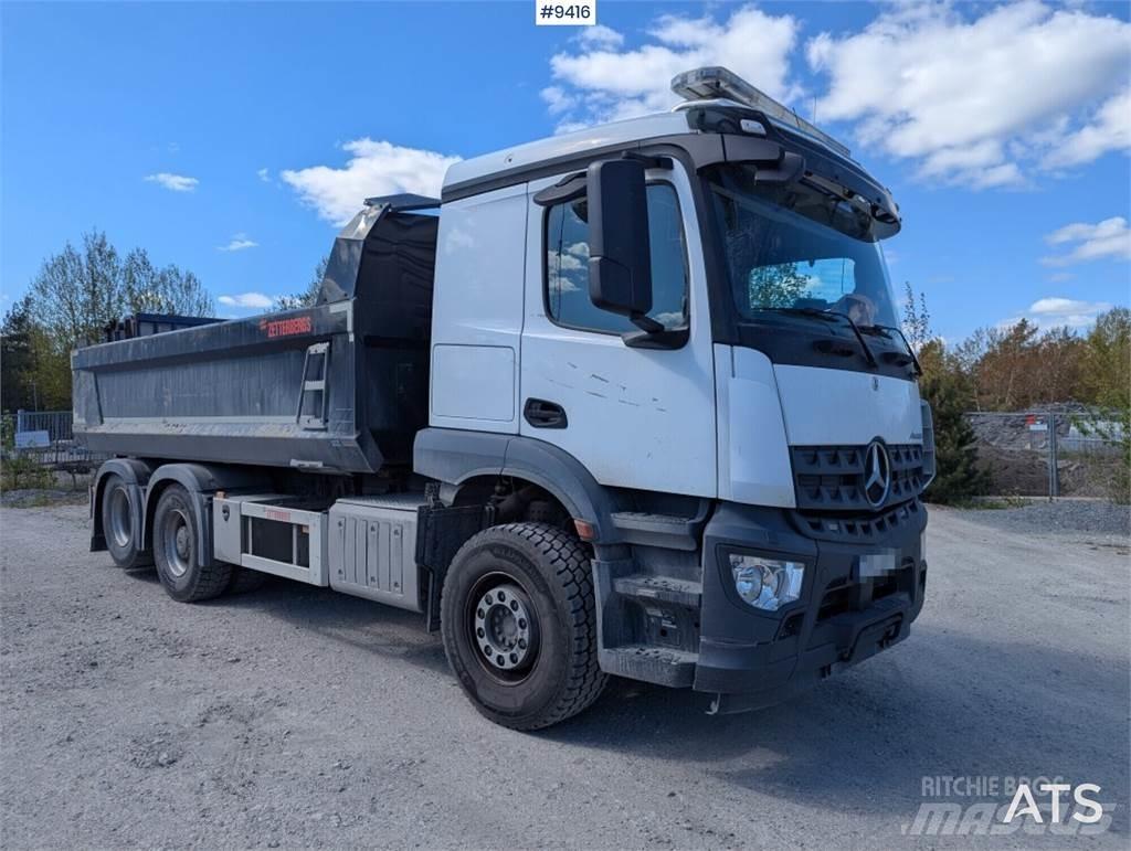 Mercedes-Benz Arocs Savivarčių priekabų vilkikai