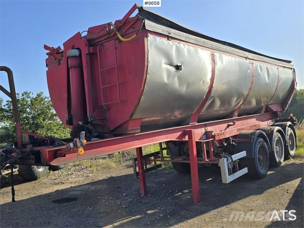 Parator STI 17-24 Kitos puspriekabės