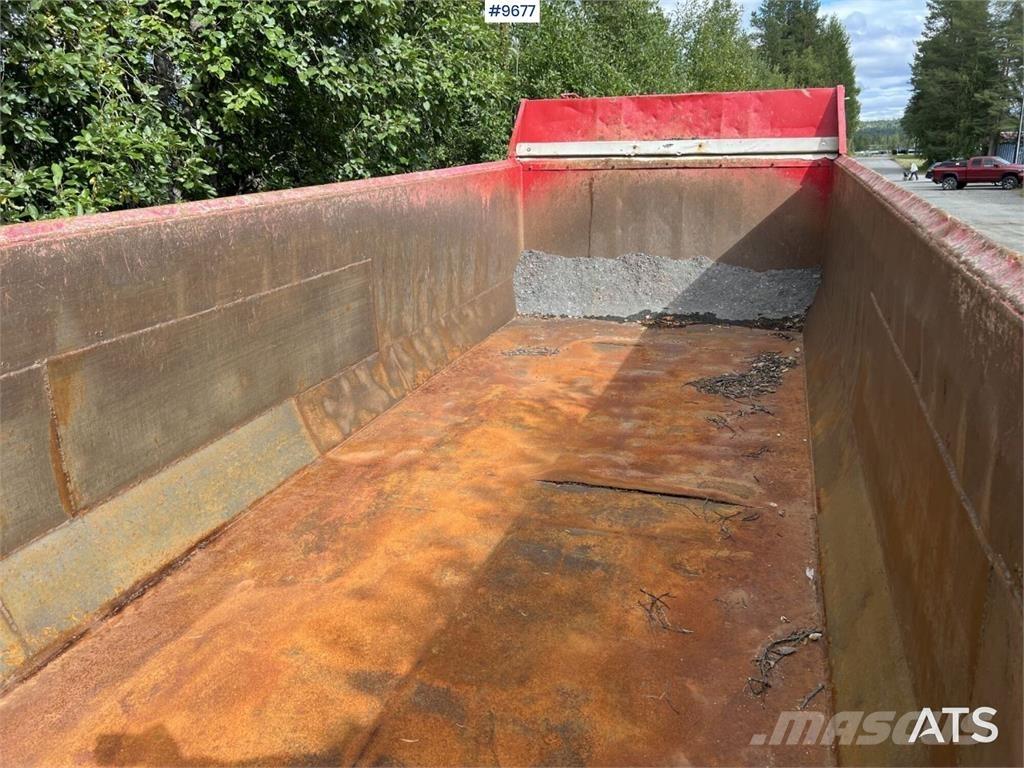 RKP -3-10.5/8.4-SOKI Savivartės puspriekabės