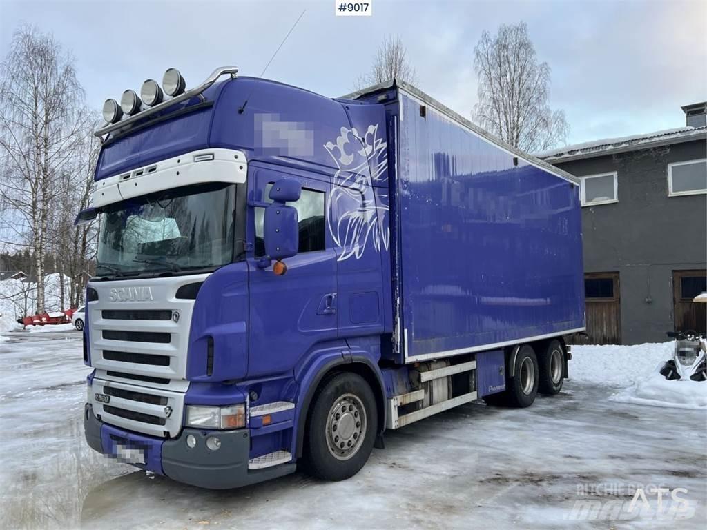 Scania R560 Sunkvežimiai su dengtu kėbulu