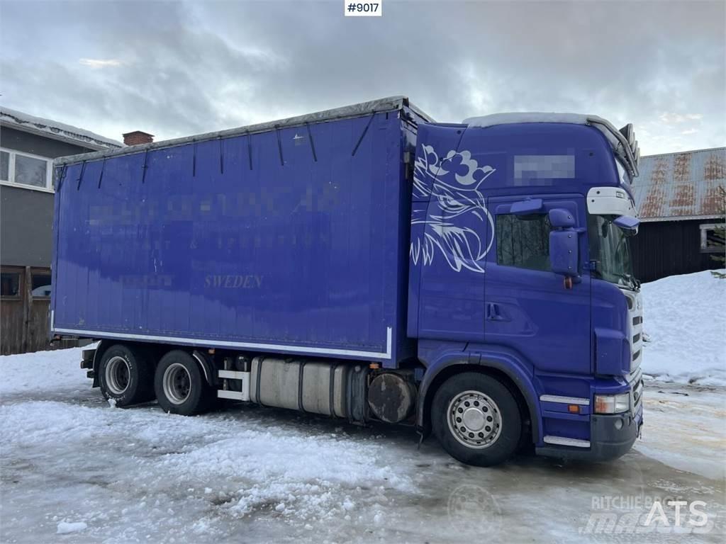 Scania R560 Sunkvežimiai su dengtu kėbulu