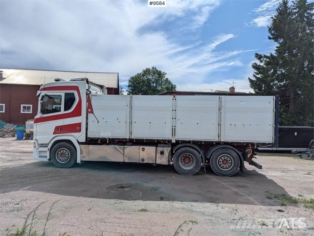 Scania R580 6X2 Sunkvežimiai su dengtu kėbulu