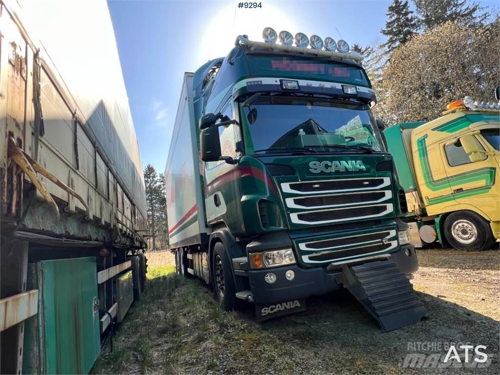 Scania R620 Sunkvežimiai su dengtu kėbulu