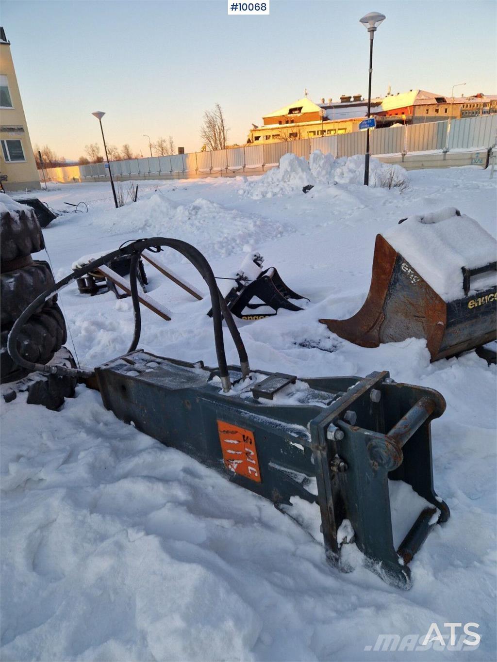 SMC Hydraulic Hammer Hidrauliniai kūjai / Trupintuvai