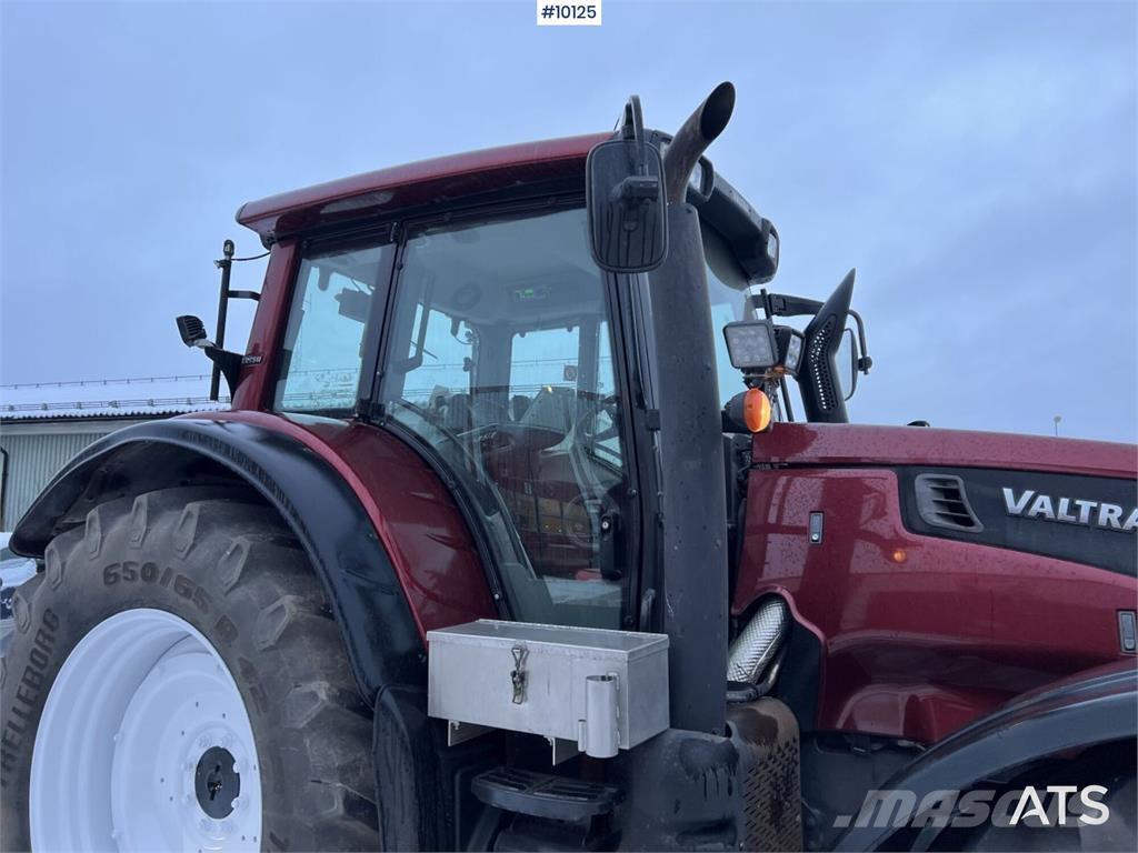 Valtra T213 Traktoriai