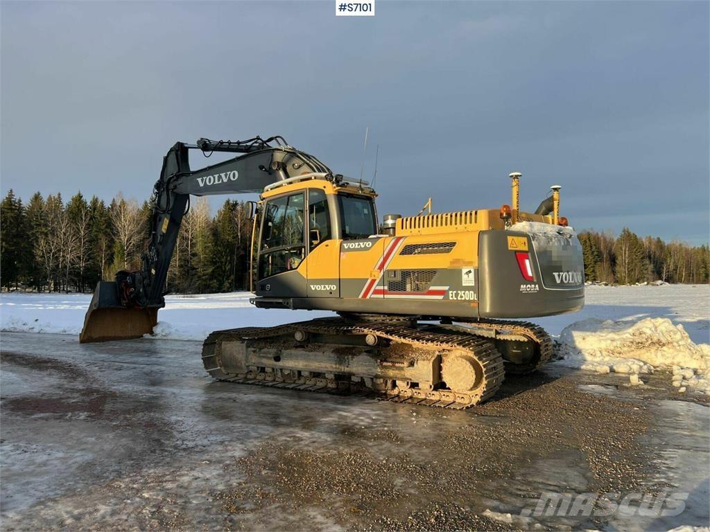 Volvo EC250DL Vikšriniai ekskavatoriai