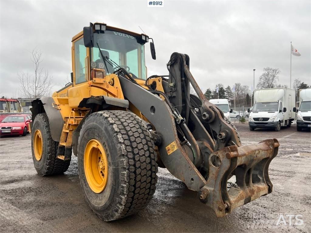 Volvo L110E Naudoti ratiniai krautuvai