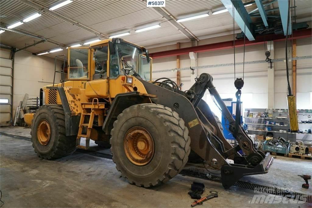 Volvo L220E Naudoti ratiniai krautuvai