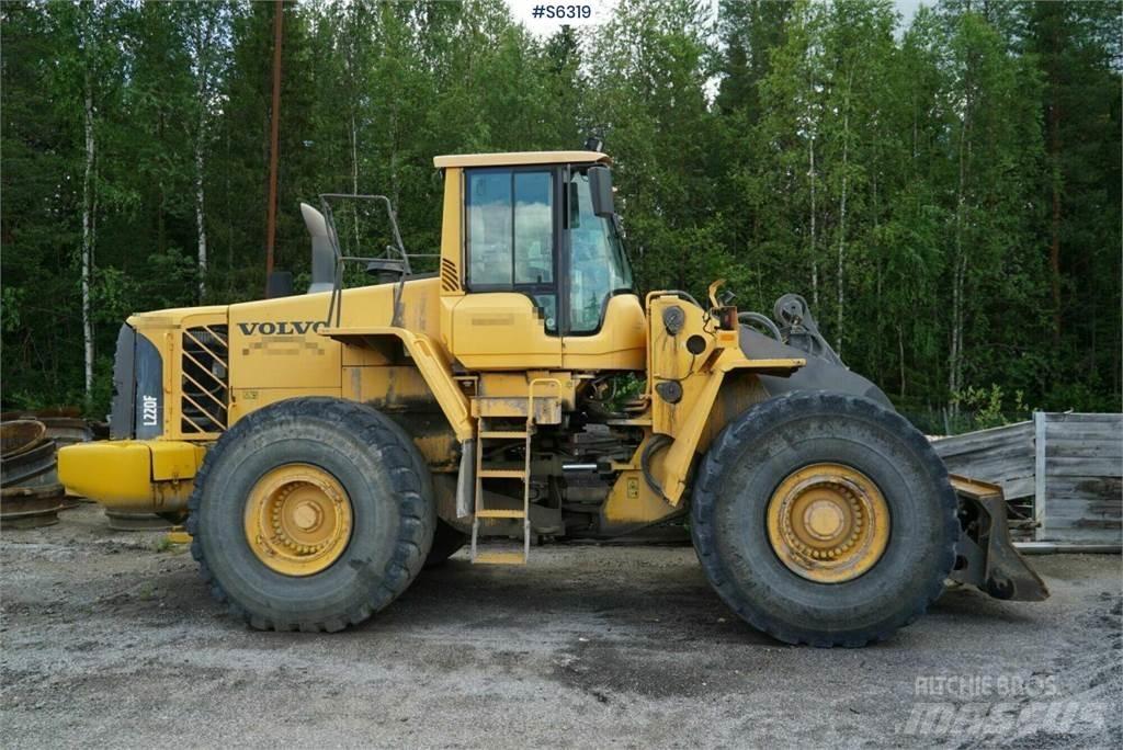 Volvo L220F Naudoti ratiniai krautuvai