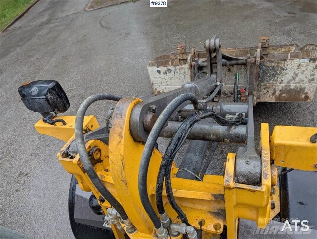 Volvo L25F Ratiniai buldozeriai