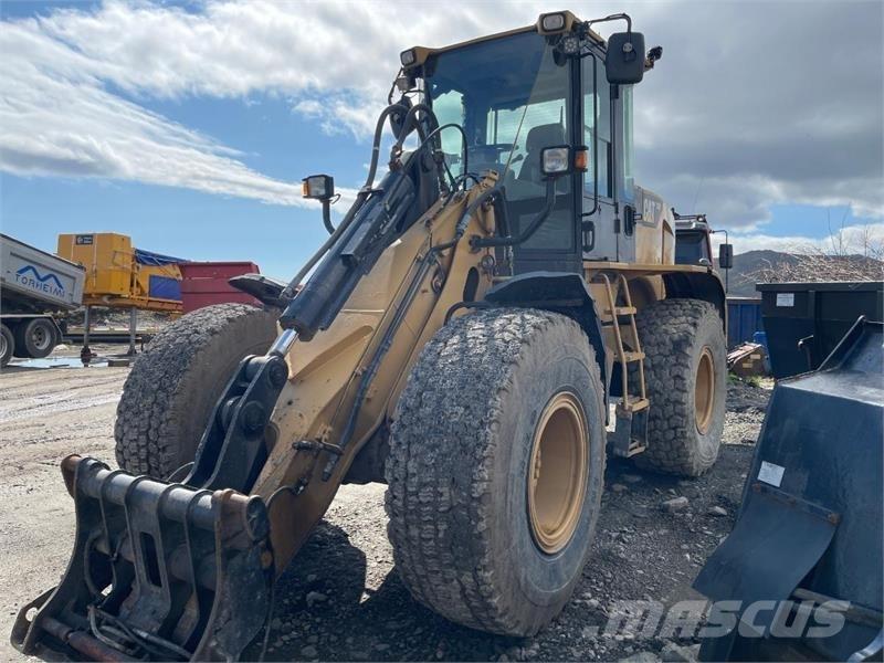 CAT 930 H Naudoti ratiniai krautuvai
