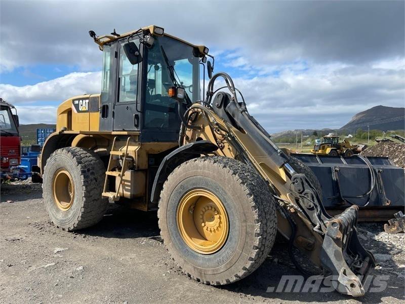 CAT 930 H Naudoti ratiniai krautuvai