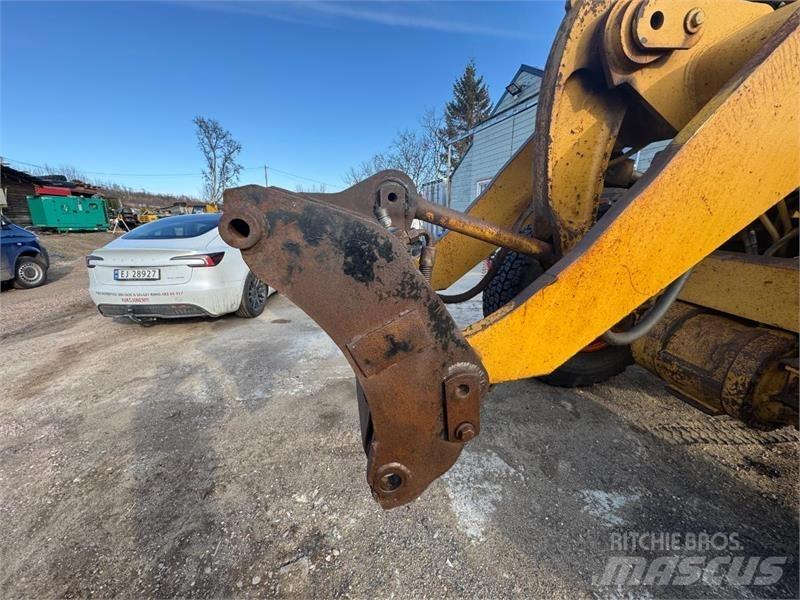 CAT 938G Naudoti ratiniai krautuvai