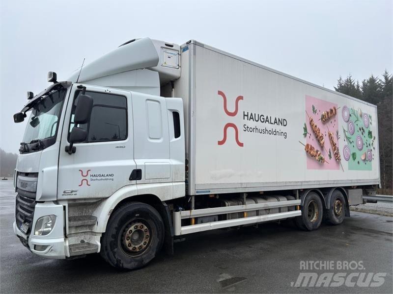 DAF CF Sunkvežimiai su dengtu kėbulu