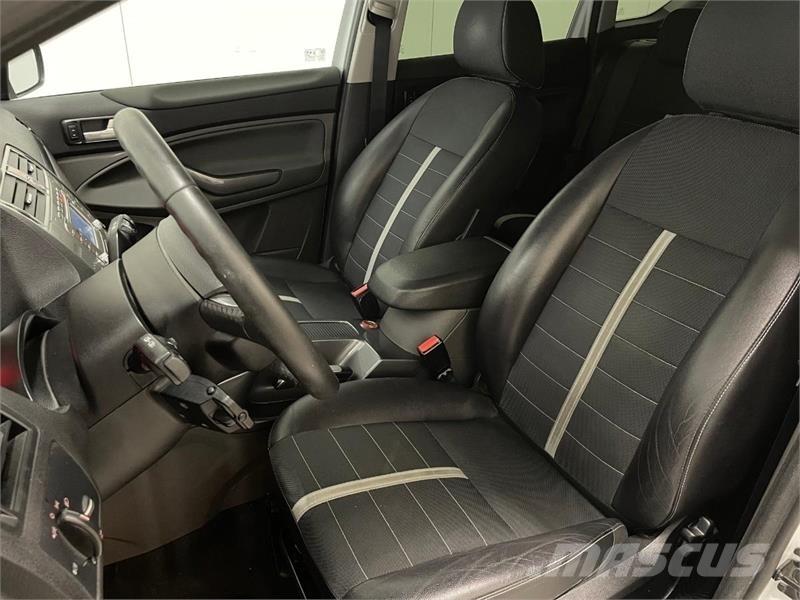 Ford Kuga Lengvieji automobiliai