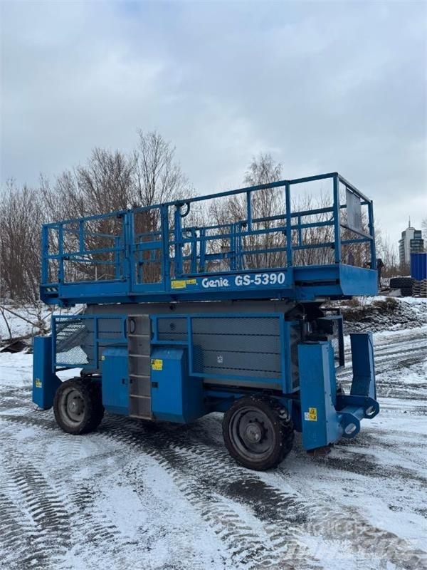 Genie 5390 Žirkliniai keltuvai