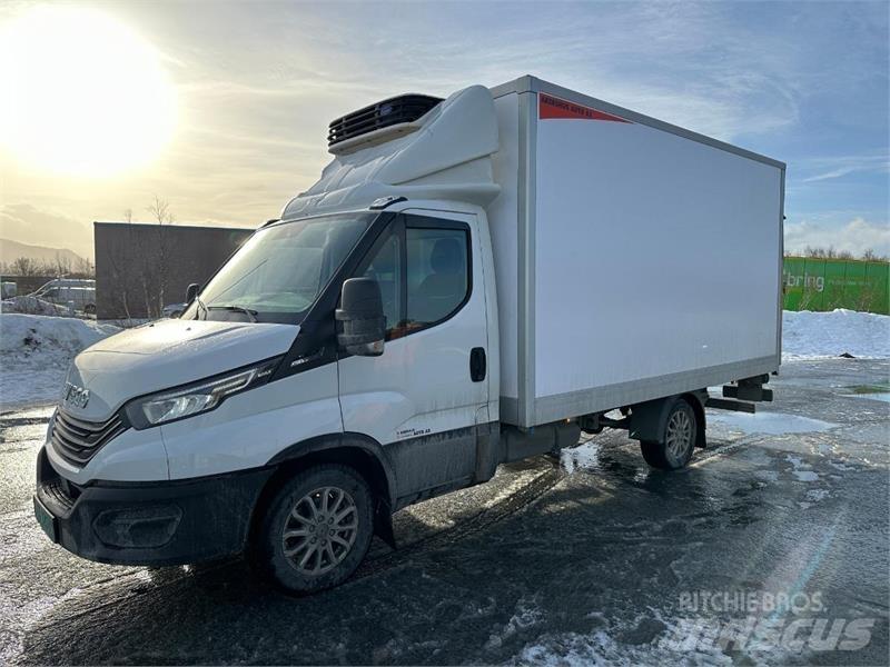 Iveco Daily Lengvieji automobiliai