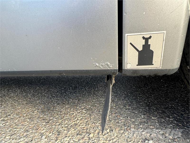 MAN NEOPLAN Keleiviniai autobusai