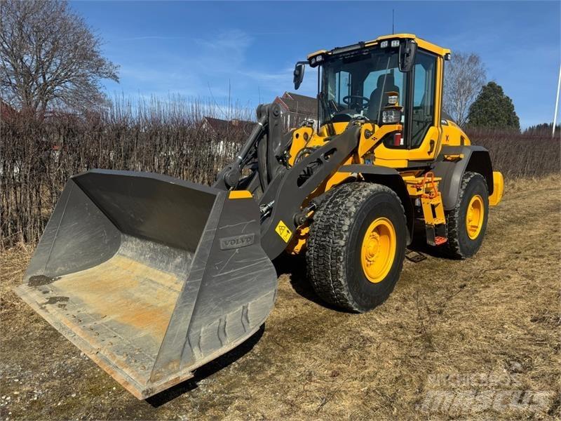 Volvo L70H Naudoti ratiniai krautuvai