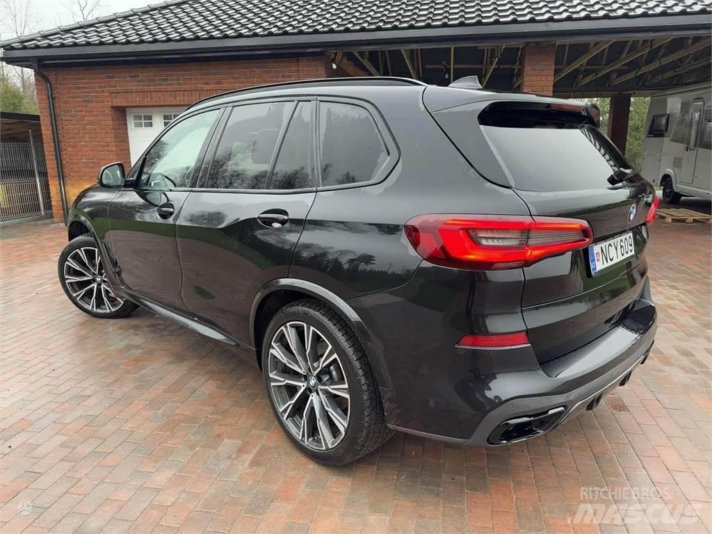 BMW  Lengvieji automobiliai