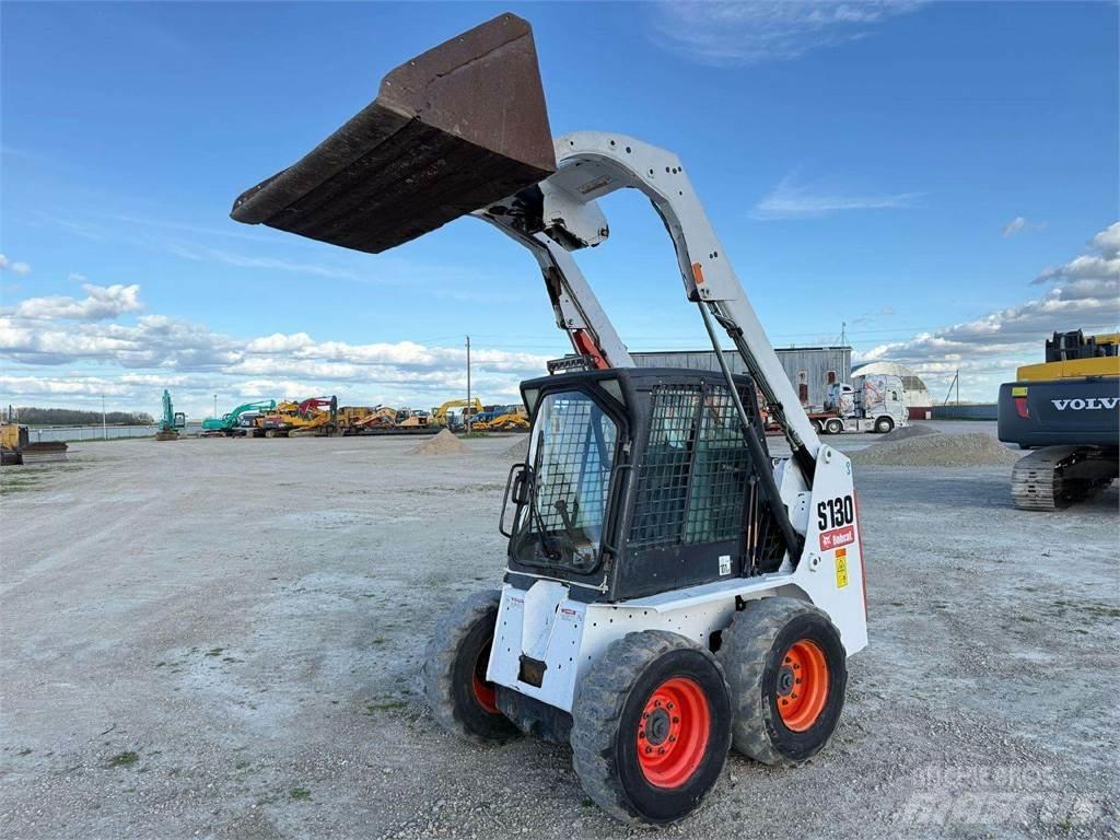 Bobcat S130 Mini krautuvai