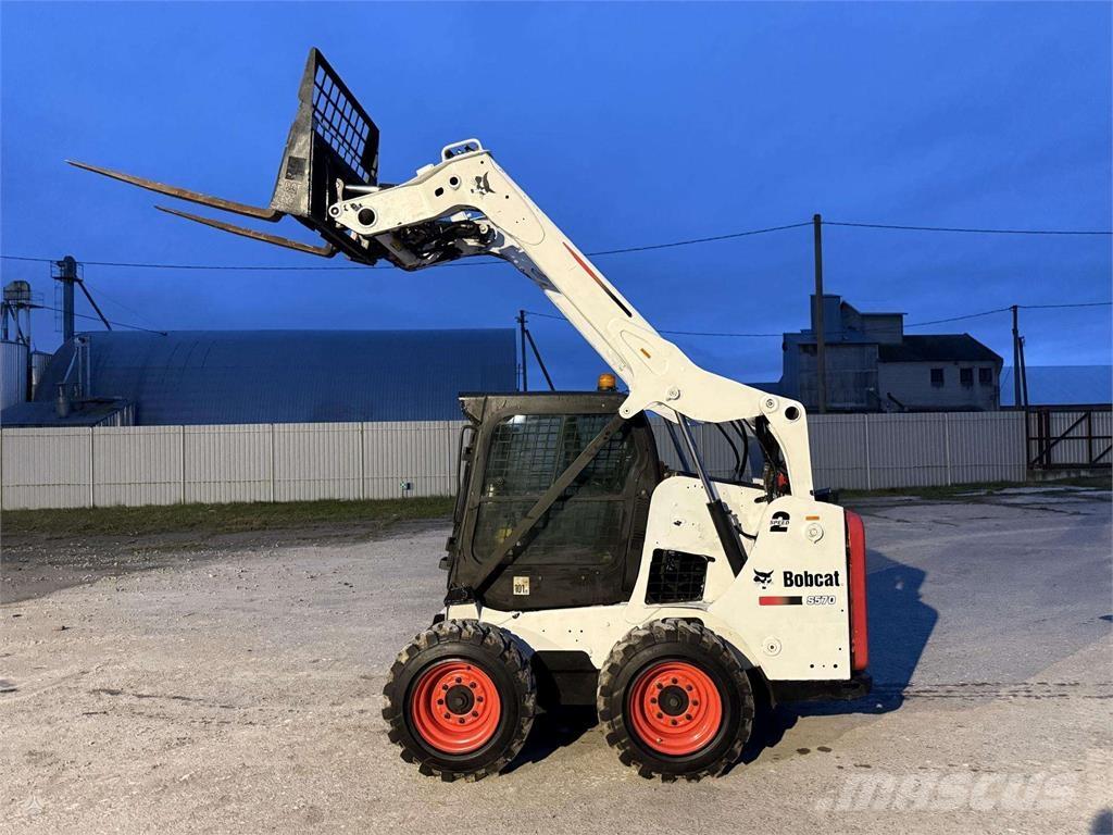 Bobcat S570 Mini krautuvai