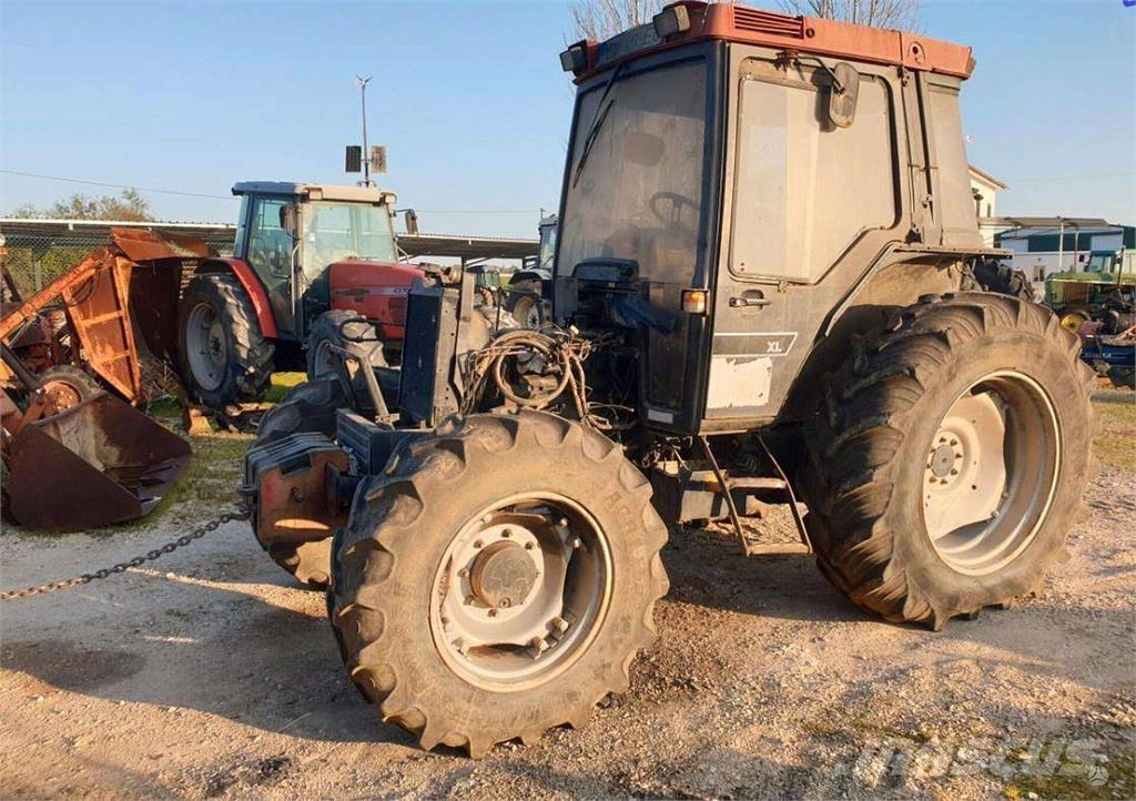 CASE 4240 Žemės ūkis - Kita