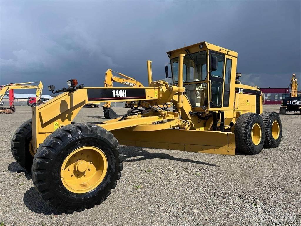 CAT 140 H Greideriai