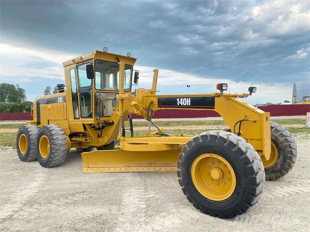 CAT 140 H Greideriai