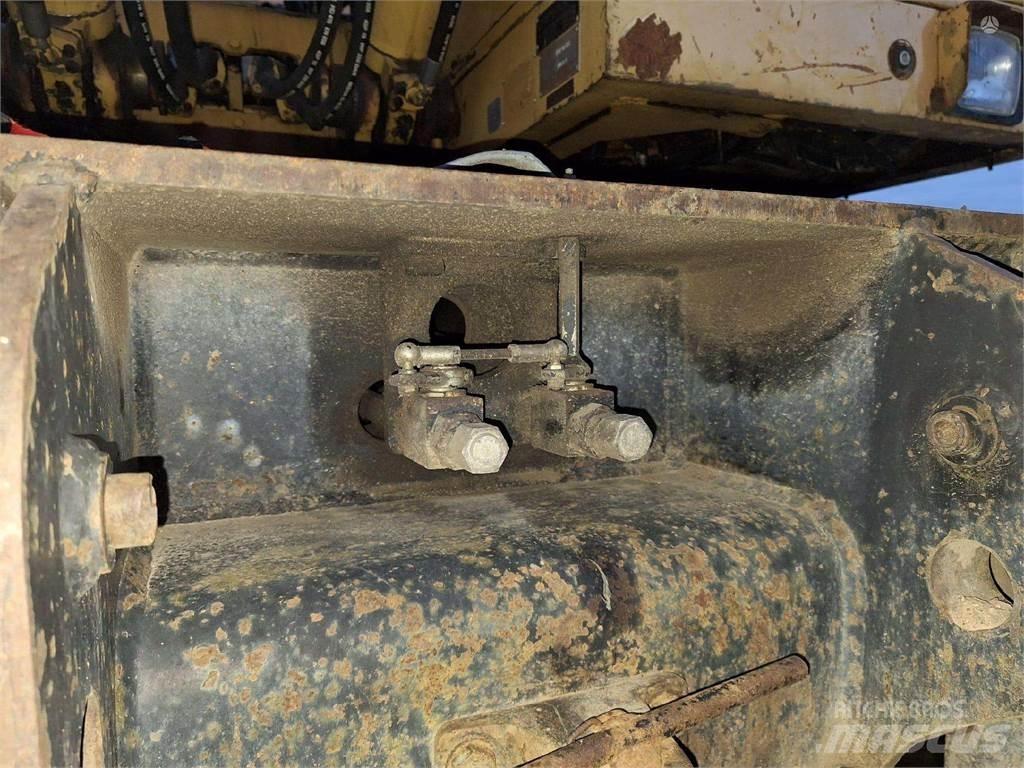 CAT 206 B FT Vikšriniai ekskavatoriai