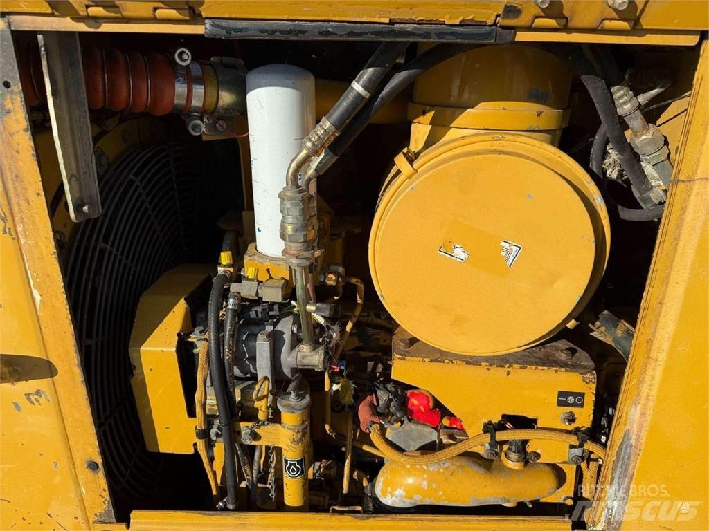 CAT D5N LGP Vikšriniai buldozeriai