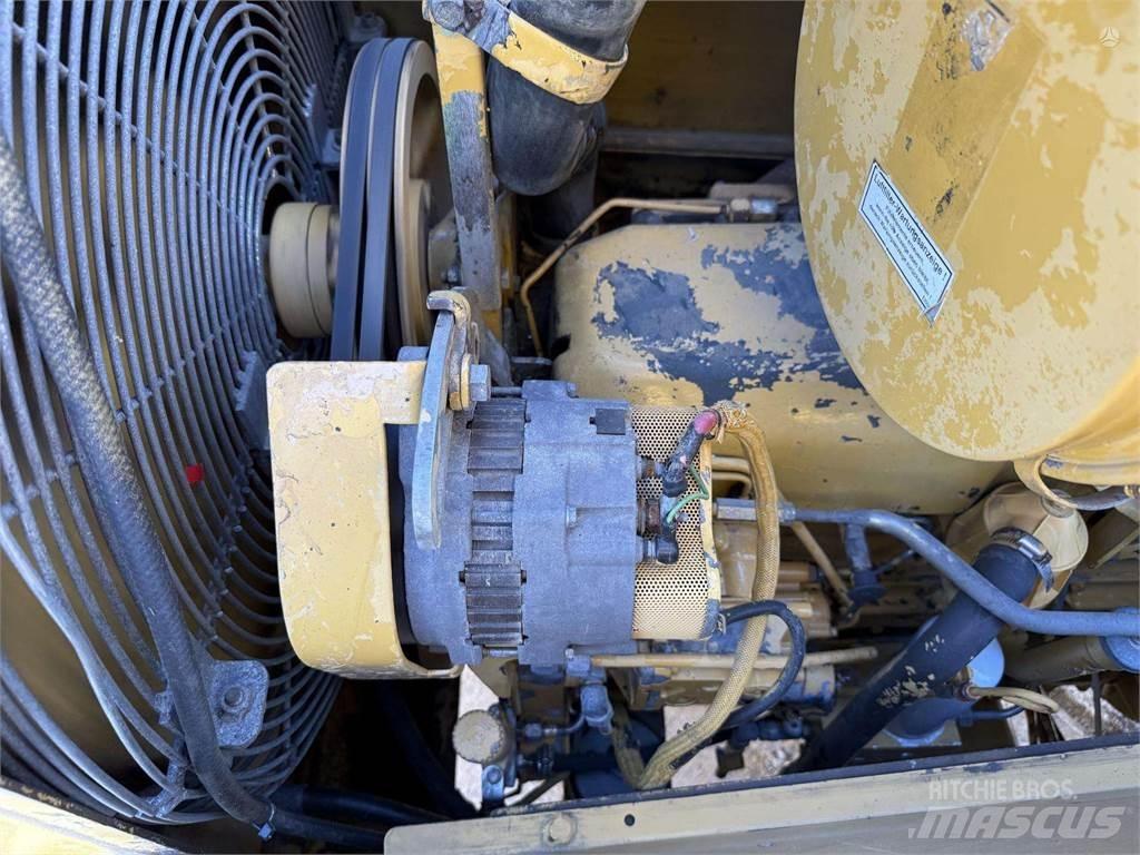 CAT D6M LGP Vikšriniai buldozeriai