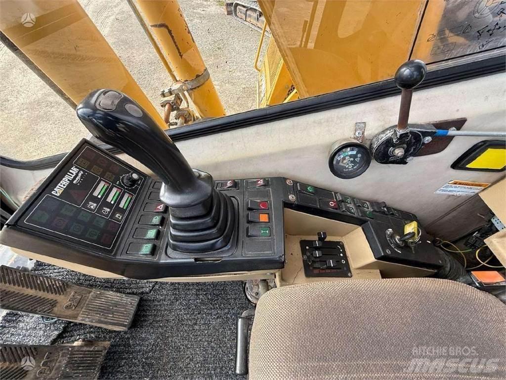 CAT M 315 Ratiniai ekskavatoriai