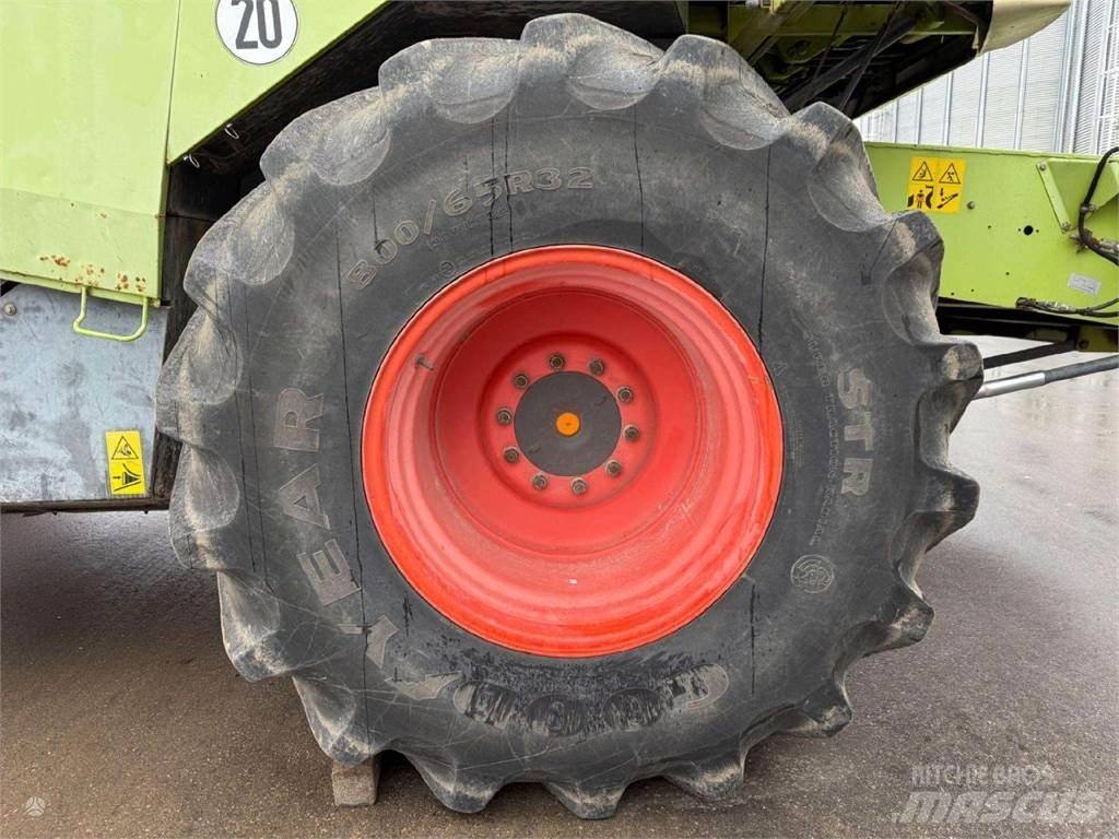CLAAS LEXION 460 Derliaus nuėmimo kombainai